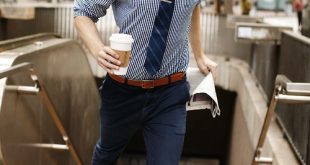 21 Stylish And Light Summer Men Work Outfits - Styleoholic