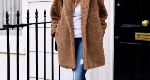 oversized brown teddy bear coat, white-t, skinny jeans, black